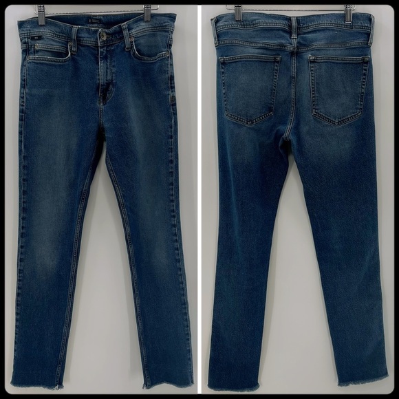 Urban Outfitters Other - Urban Outfitters BDG Skinny Cutoff Stretch Medium Wash Blue Jeans Size 33 x 32